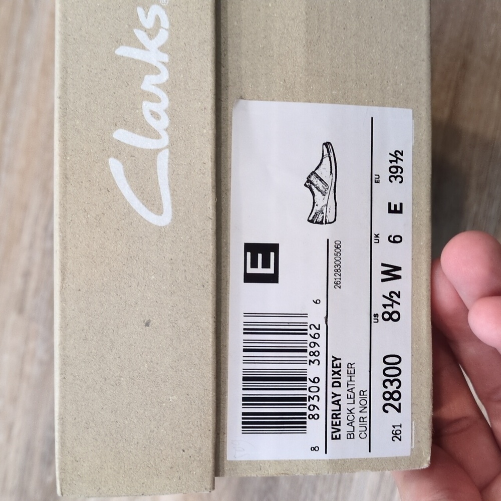 ❤️🌟NIB Clarks Unstructured Everlay Dixey Women's Black Sandals size 8.5 W❤️🌟 - Picture 10 of 11